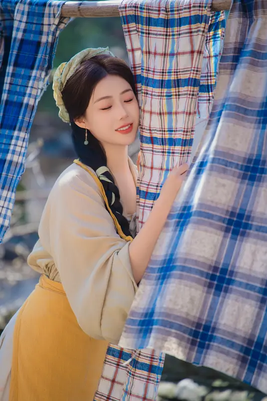 [YITUYU艺图语]2025.02.25 小女娘日记 周婷 - 艺图语